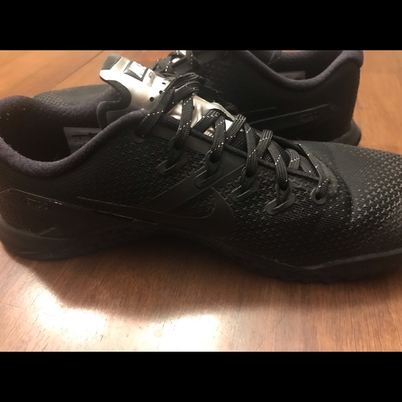 Nike Metcons women’s size 8 - Picture 5 of 8